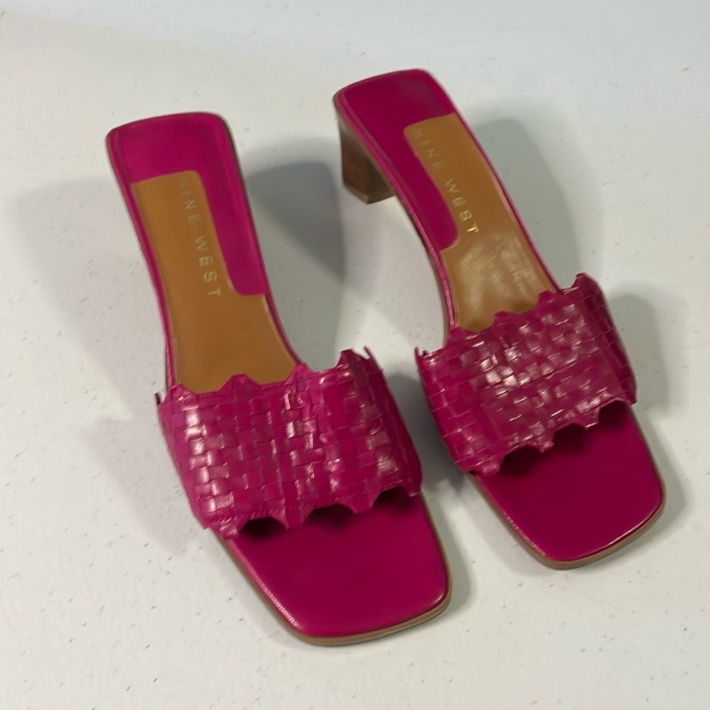 Vintage 90s Nine West 8 Pink Woven Slide Square Toe Sandal Leather Classic